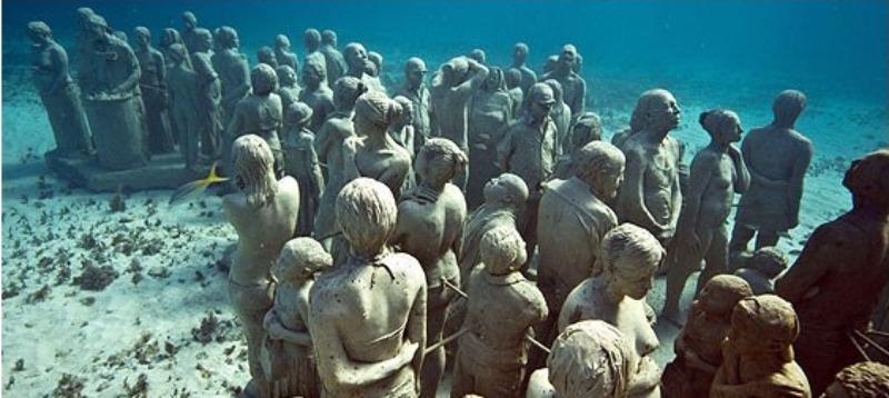 Esculturas del museo submarino de Cancún