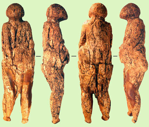 Figura de mujer fabricada hace entre 16.000 y 20.000 a�os. Foto: Hizri Amirjanov