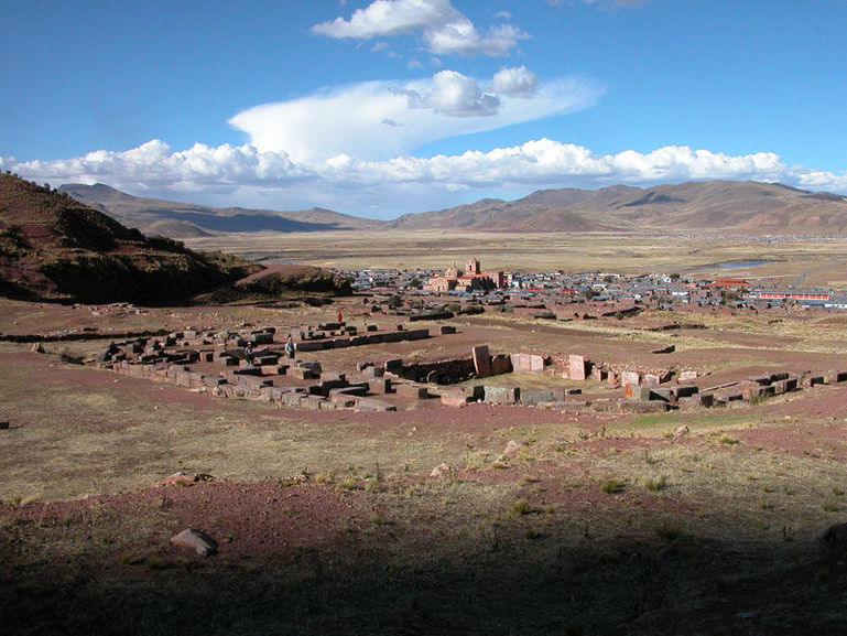 Pukara en el altiplano boliviano. Foto: Charles Stanish, Instituto de Arqueolog�a de la Universidad de California, Los �ngeles