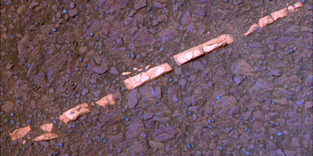 Muestra del mineral Homestake en una veta, primera evidencia inequ�voca de agua en el pasado de Marte. Imagen lograda por el rover opportunity