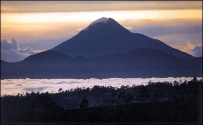 Sumaco visto al atardecer