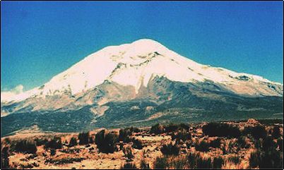 Lado occidental del Chimborazo, la glaciaci�n ha hecho efecto en las laderas del volc�n, junto con el Antisana y Cayambe, el Chimborazo tiene los glaciares mas extensos del Ecuador.
