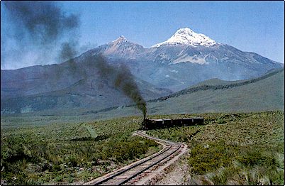 El volc�n Iliniza es una caldera abierta por dos lados fruto talvez de dos colapsos simult�neos, este es otro volc�n que talvez sobrepas� los 5.500 metros de altura.
