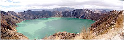 Desde el mirador mismo se puede tener una vista inigualable del volc�n si se tiene suerte se puede mirar al Razuyacu y a los Ilinizas en el firmamento.
